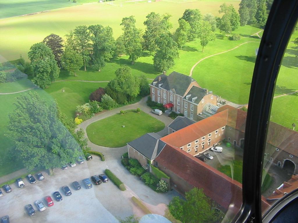Chateau De Limont Donceel Exterior photo